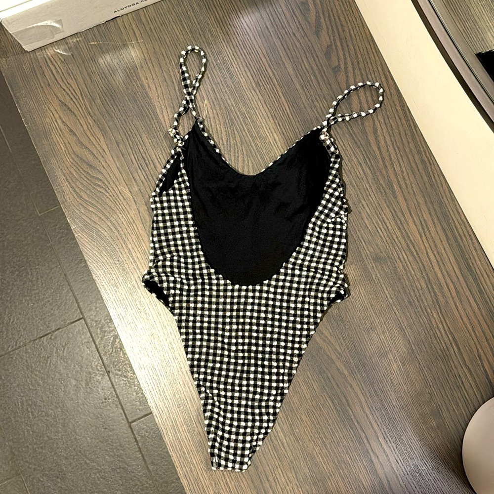 Vitamin A Swim one piece swimsuit high leg low back - Picture 3 of 5